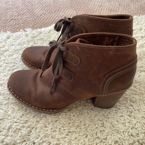 Clarks brown heeled booties